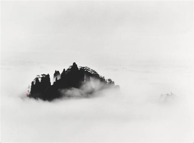 黑白光影里的黄山诗学，汪芜生用半世纪追寻山水摄影的禅意灵魂