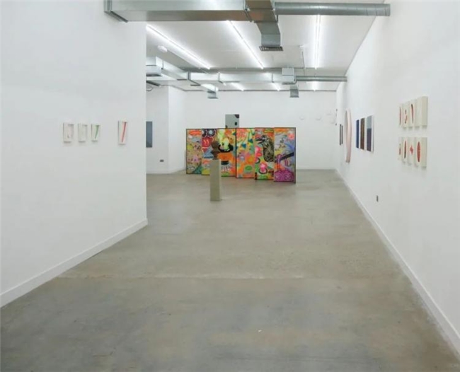 从插画大奖到个人展，栗田有佳以传统与现代交织的视觉语言备受关注