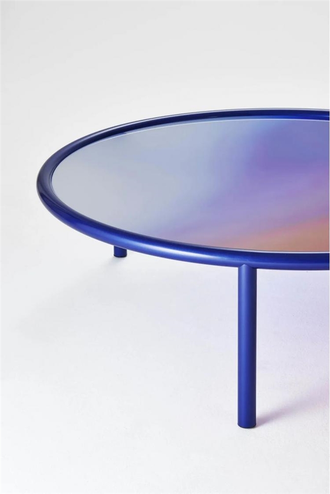 当代设计大师的玻璃创想，帕特里夏・乌奎拉与她的 Glas Italia 家具系列