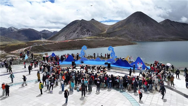 金彩桑日·财湖寻梦 桑日县首届思金拉错环湖徒步游活动圆满举办