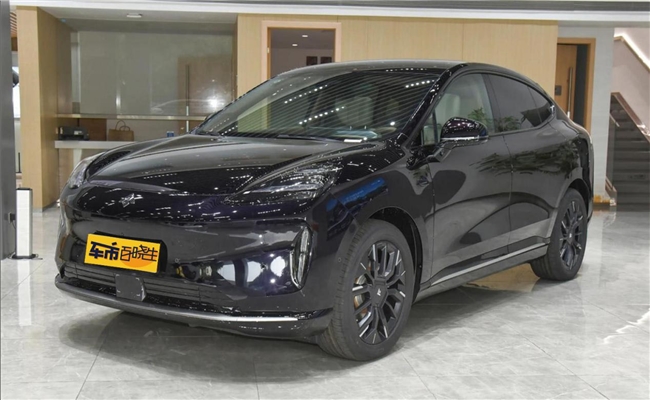 配置、权益、续航全面对比:昊铂HT凭什么比智己LS6更值得入手? 配置、权益、续航全面对比:昊铂HT凭什么比智己LS6更值得入手?