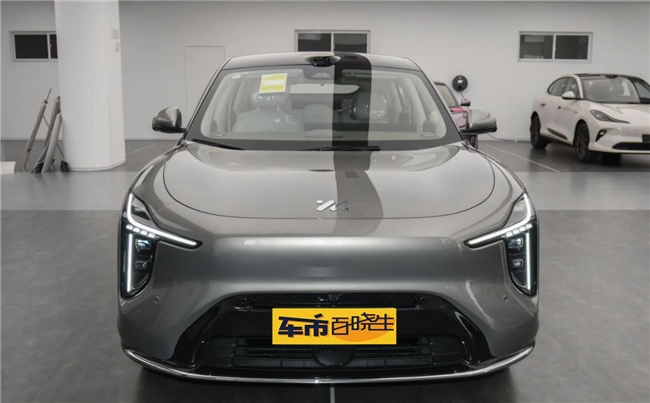 配置、权益、续航全面对比:昊铂HT凭什么比智己LS6更值得入手? 配置、权益、续航全面对比:昊铂HT凭什么比智己LS6更值得入手?