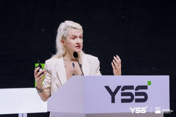 YSS2025国际青年创新大会她力场新芒绽芳华