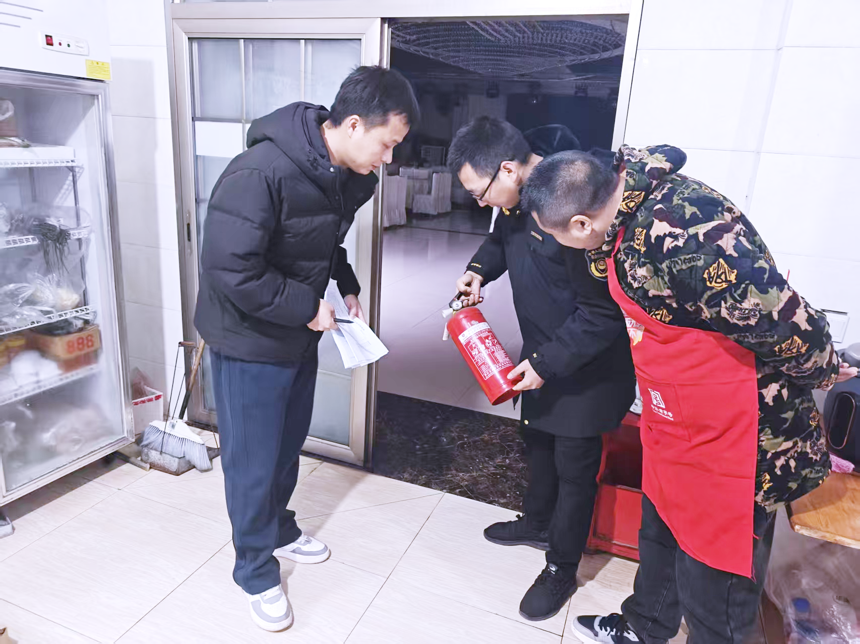 ��Ԫ����������Ƿ���Ч��ͨ���Ƿ�ͨ��������ר���������