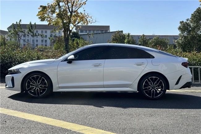 十一二万喜提B级车！起亚K5置换用车体验