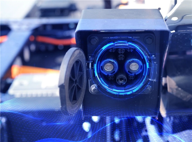 江淮新能源轻卡EV9领跑绿色物流，超300公里续航助力高效城际运输