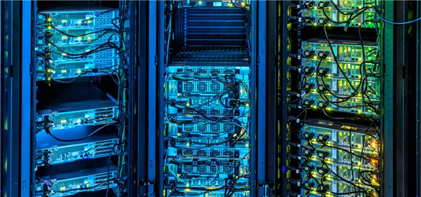 组建AI本地大模型主机 金士顿存储优化方案