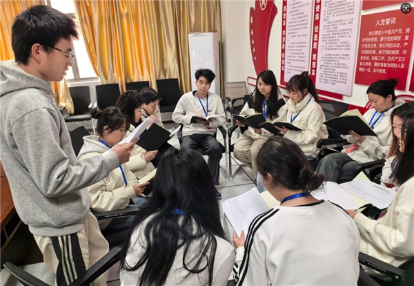 变废为宝！核桃渣成“新宠”，撬动畜牧业高蛋白饲料循环经济