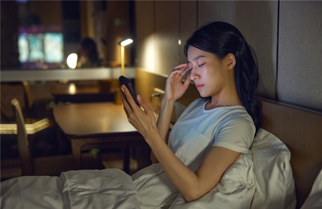 龄Reju28专家提醒：熬夜、焦虑、过度减肥...这些事正在透支卵巢