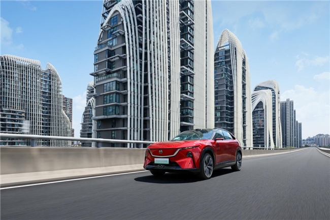 智驭全场景 长安马自达MAZDA EZ 60激光版先享会南京举行  商业资讯  第1张